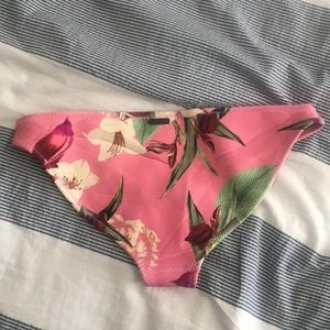Pink triangl bathing suit bottoms!